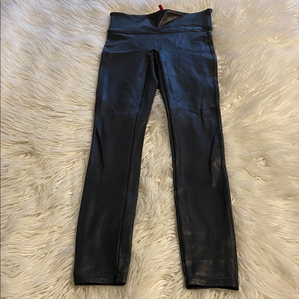SPANX Black Leggings inseam 27” waist 24” elastic BNWOT see all photos - Picture 5 of 8